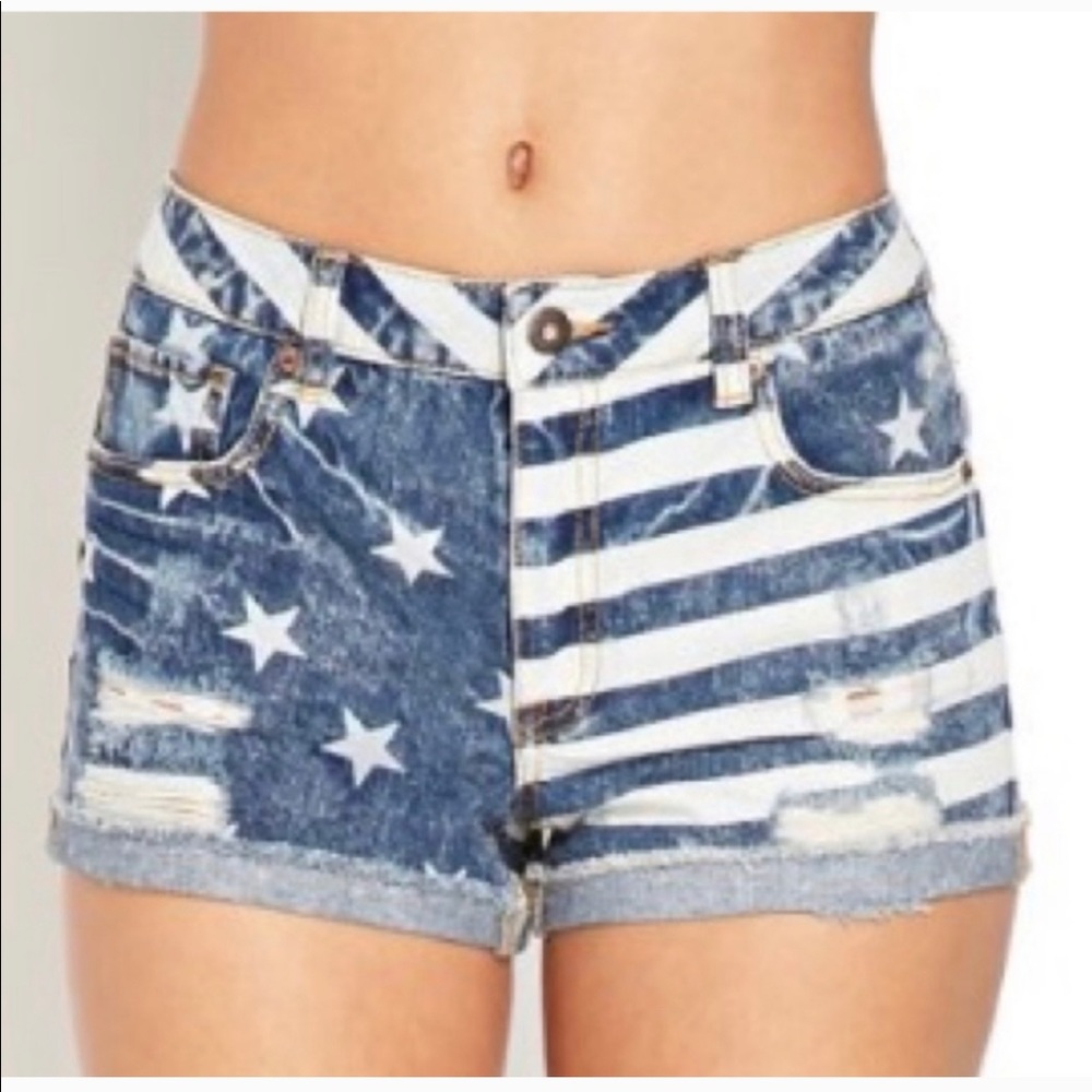 Forever 21 Stars Stripes Distressed Shorts Size 28 - Picture 8 of 8